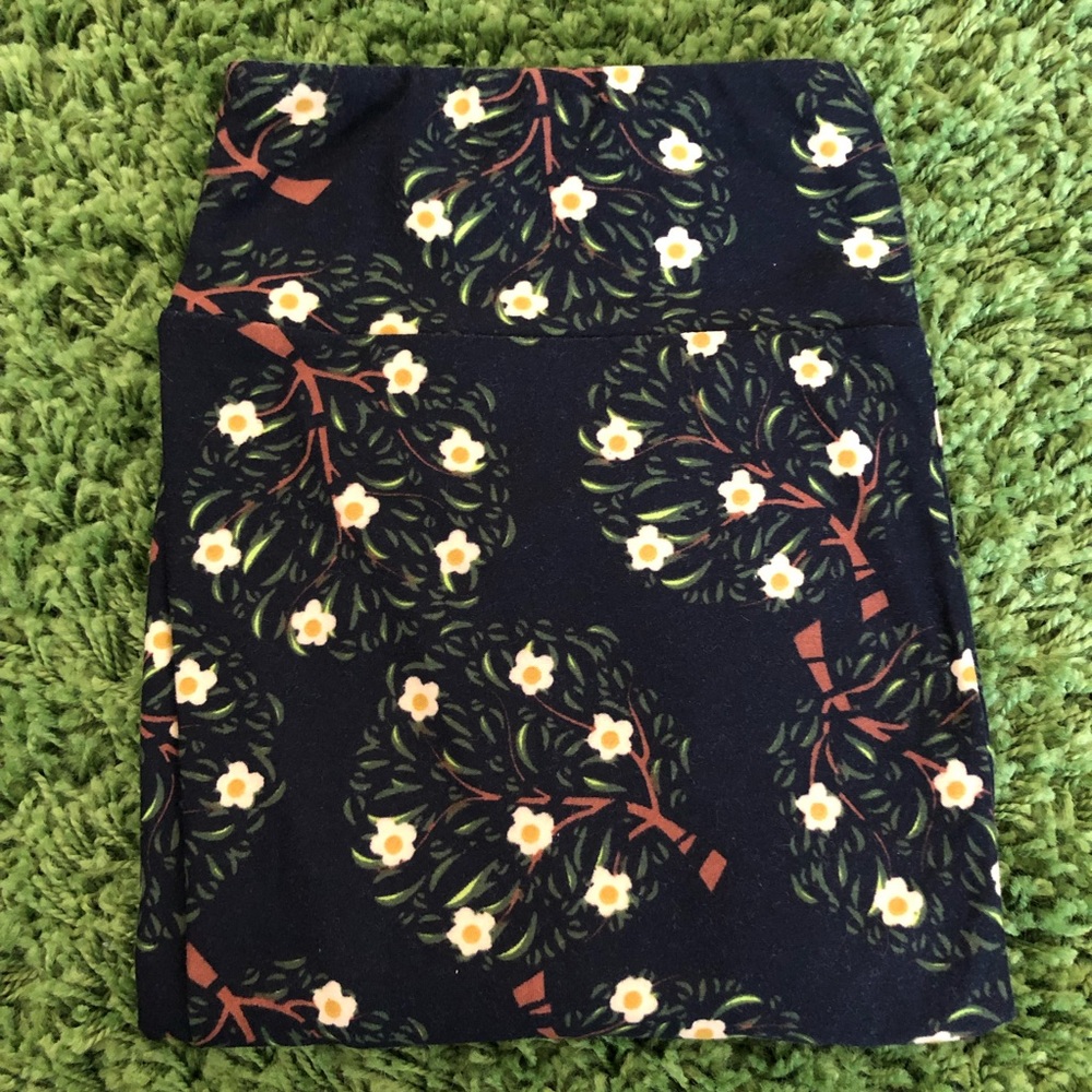 LuLaRoe TC Blossom Leggings